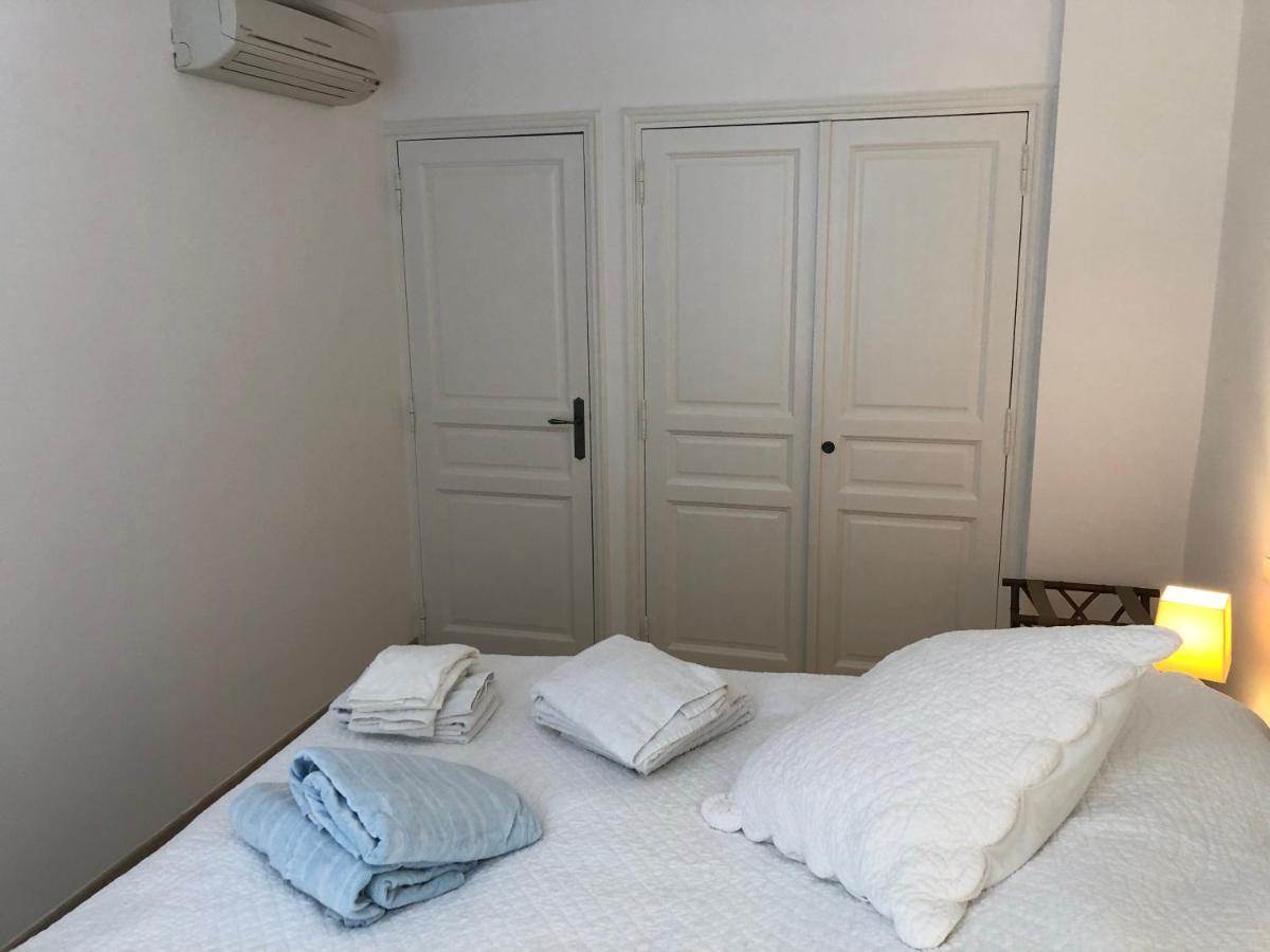 Charmantes Haus Im Golf Club Saint Tropez Экстерьер фото